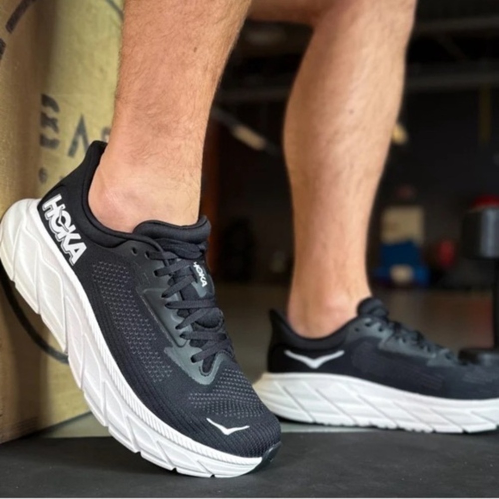 HOKA Men's Arahi 7 Stability Shoe - 2025 Size 7 Black